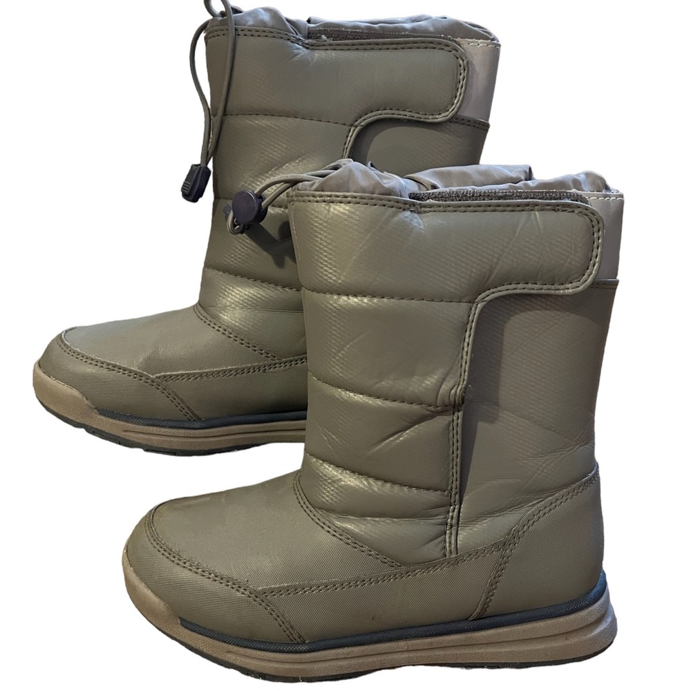 Lands End Kids snow boots size 2